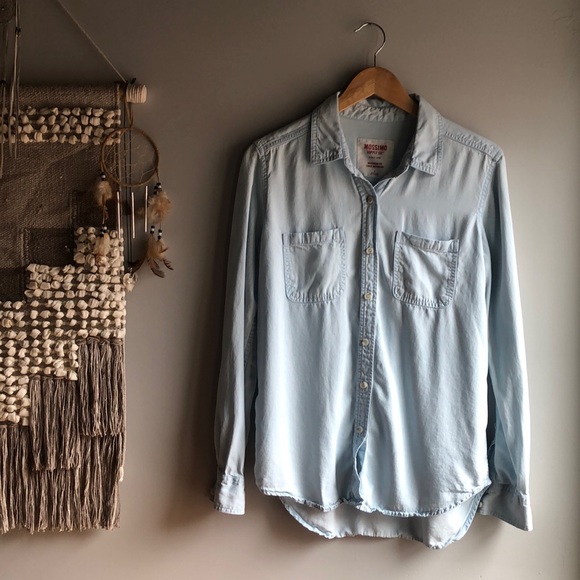 Mossimo Supply Co. Tops - Mossimo Boyfriend Fit Denim Button Up Shirt